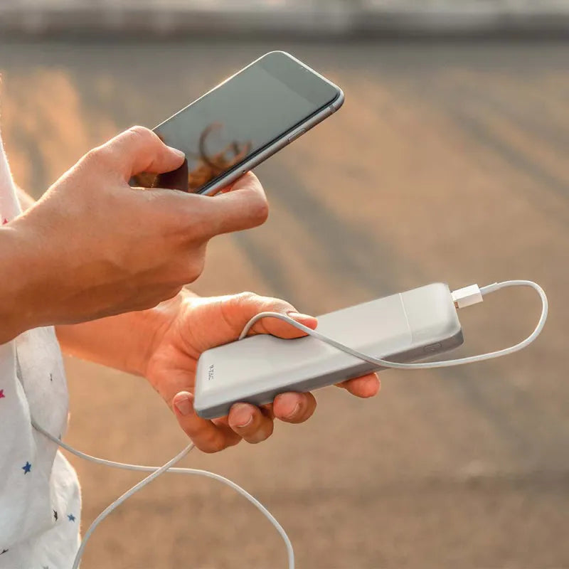10000mAh Външна Батерия Бързо Зареждане Бяла