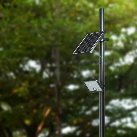 30W LED Соларен Прожектор LiFePo Батерия 3.7V Черен 6400K