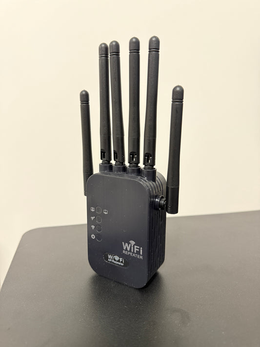 Мощен WiFi Усилвател 1200Mbps с 6 Антени – 2.4/5GHz, Подобрено Покритие за Смарт Дом и Устройства