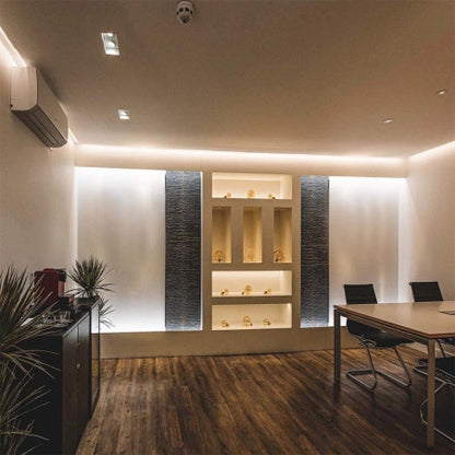 LED Лента Дигитална Бягаща 2835 120 10W 24V 3000K
